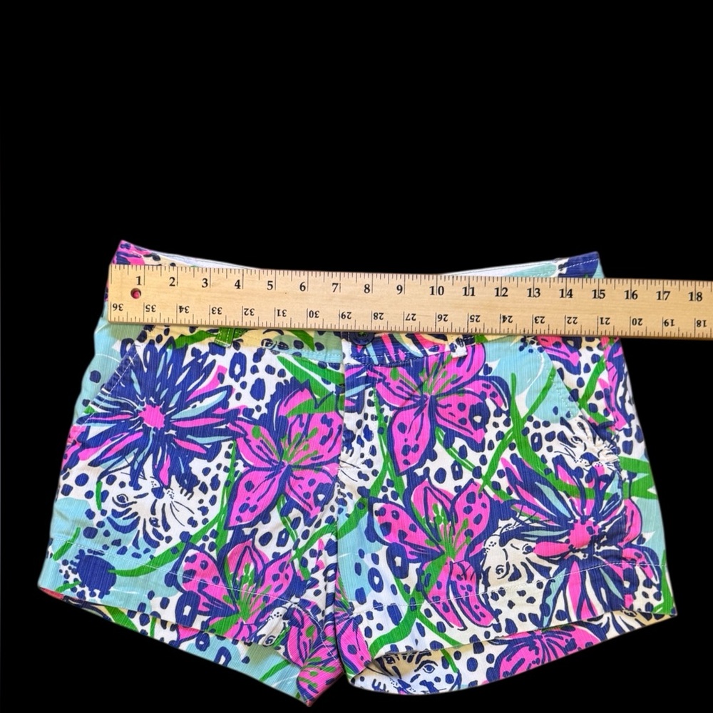 Lilly Pulitzer Shorts - Picture 7 of 9